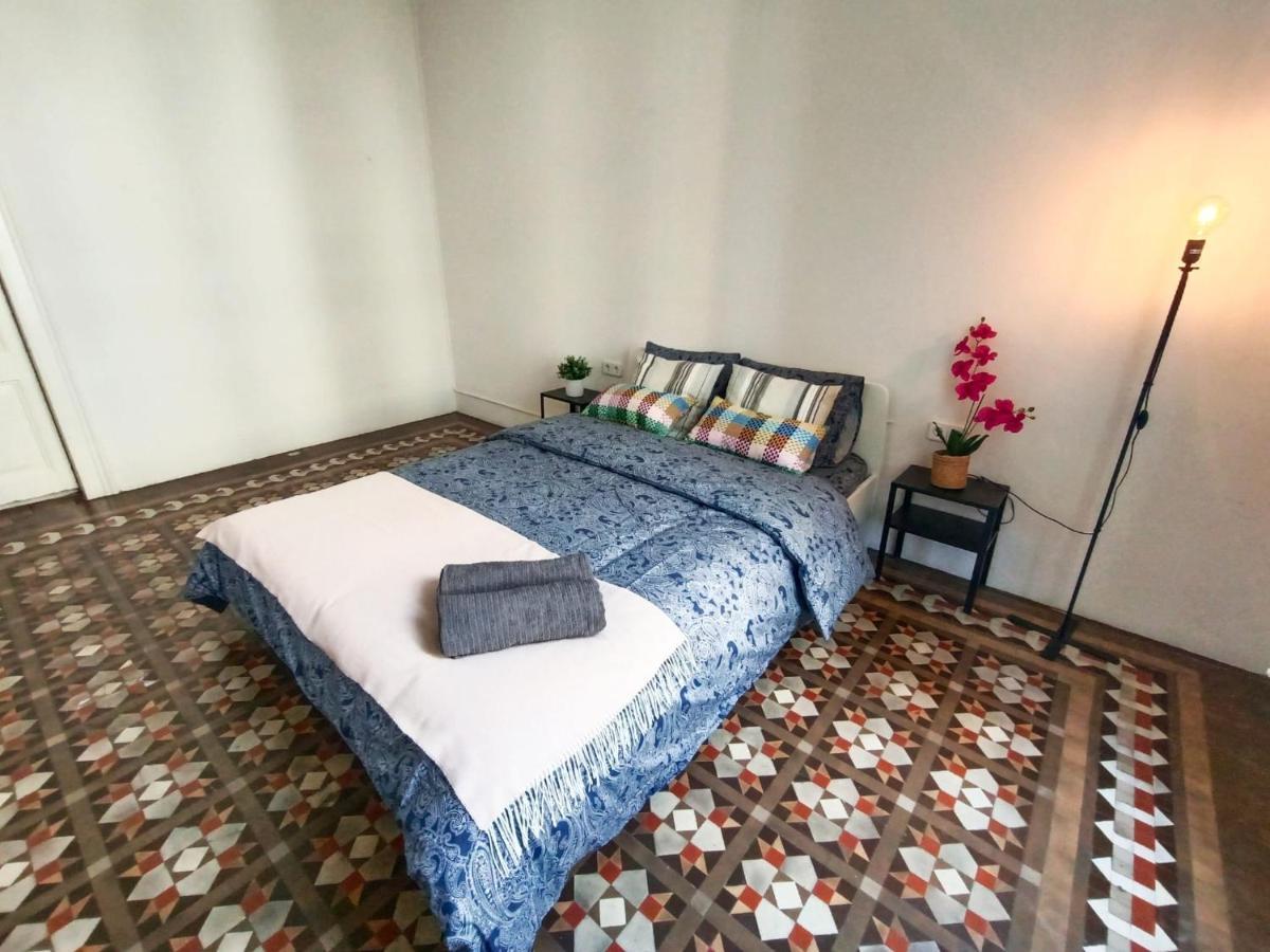 By Urquinaona Rooms Barcellona Esterno foto