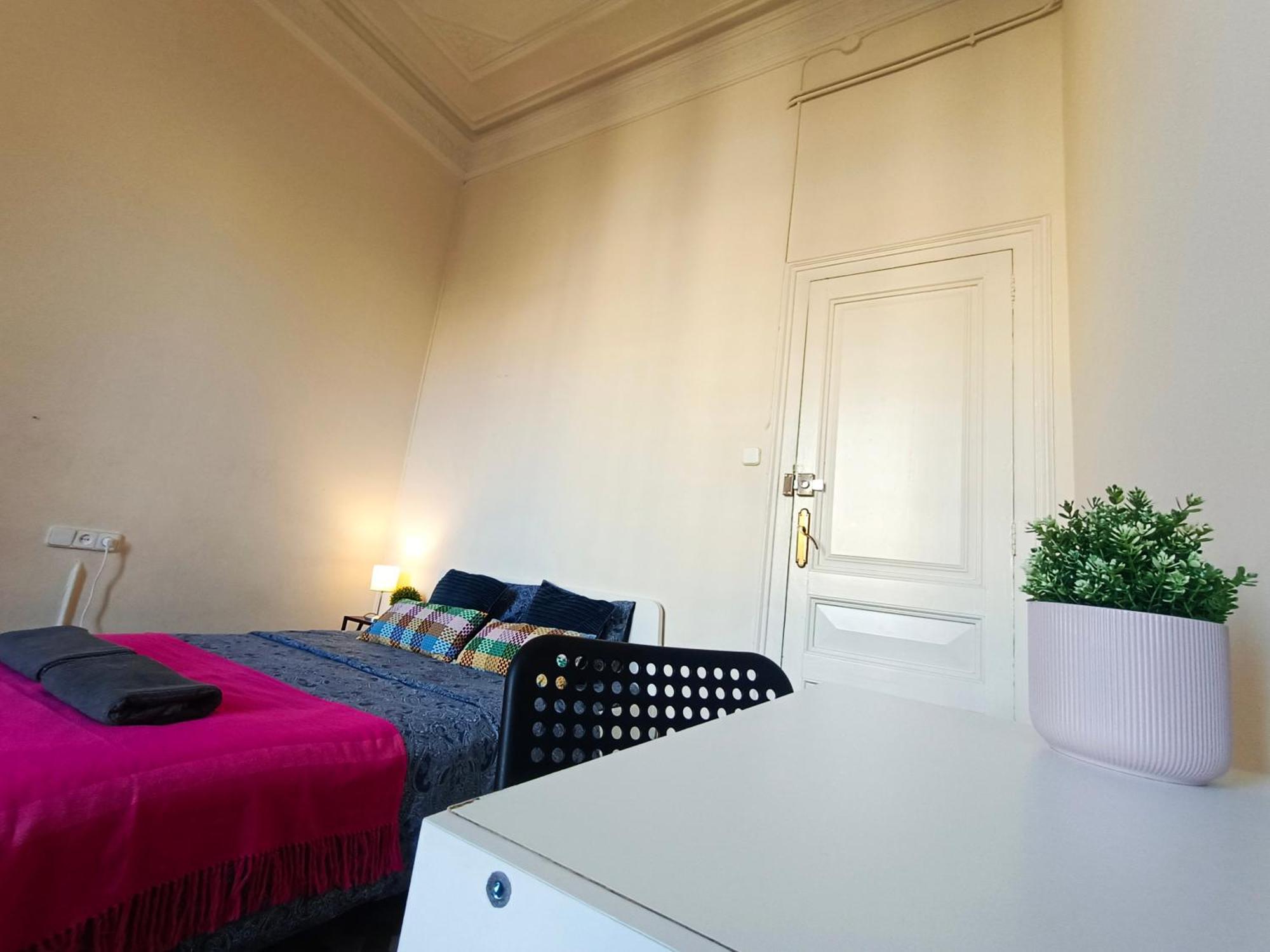 By Urquinaona Rooms Barcellona Esterno foto